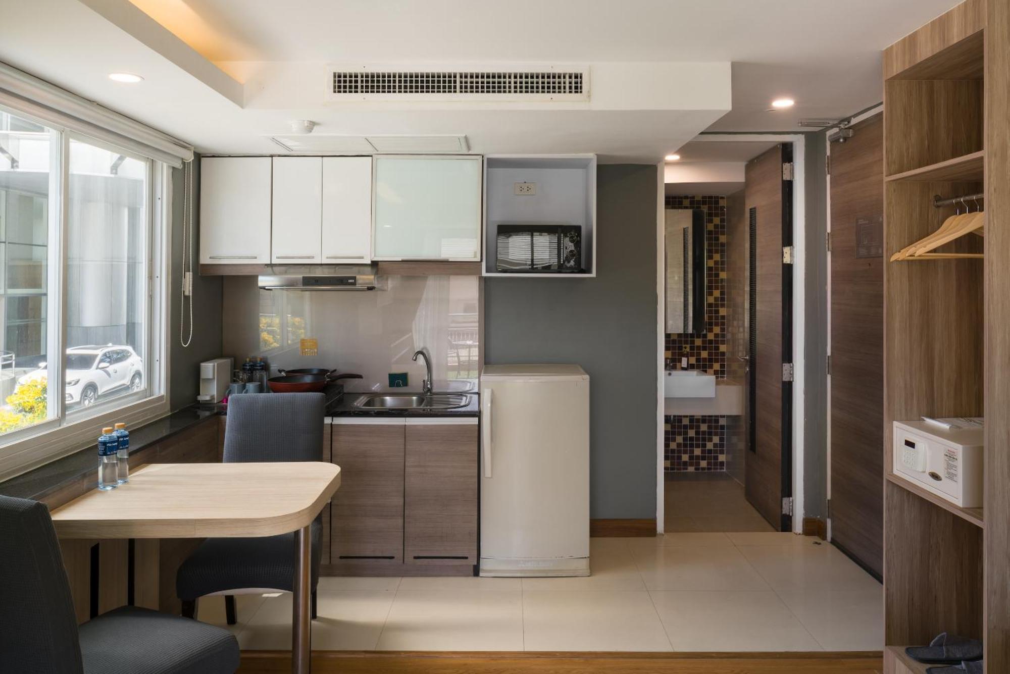 Aspira Suites Sukhumvit 20 กรุงเทพมหานคร ภายนอก รูปภาพ